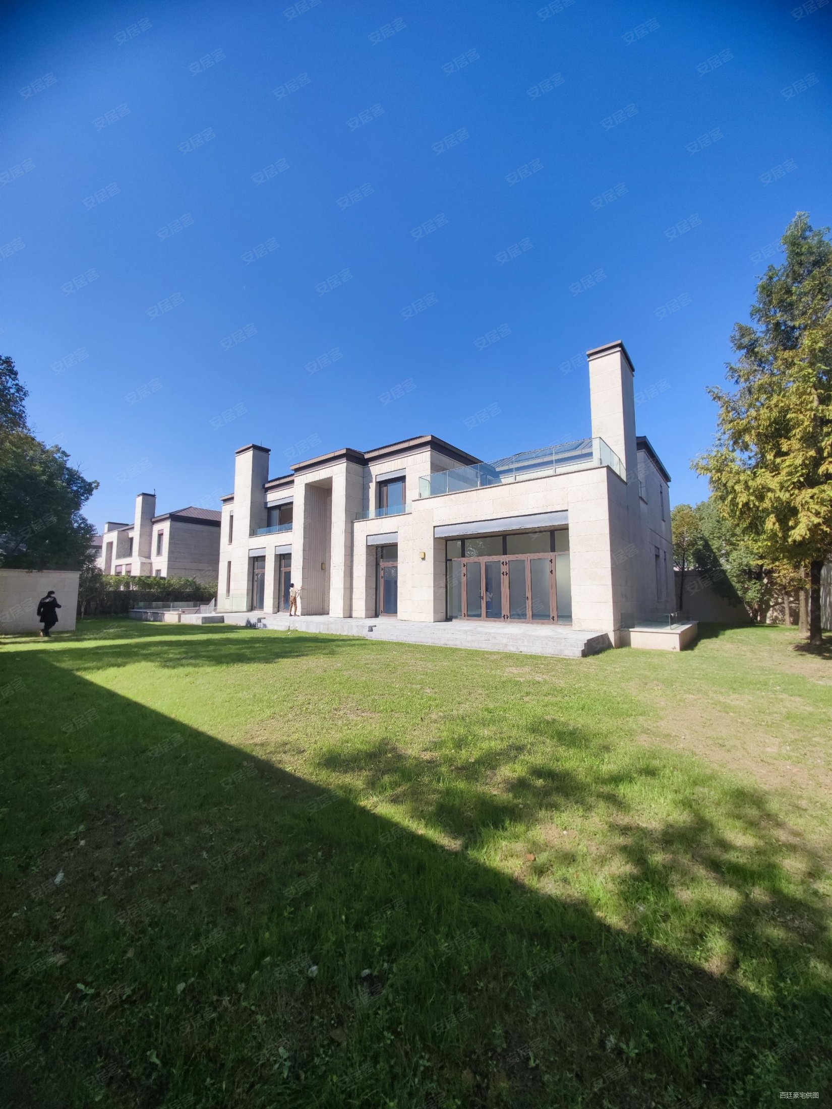 虹桥板块急售金臣别墅次新独栋别墅业主诚意出售看房方便