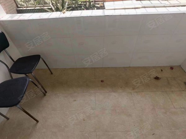 深圳南山蛇口景园大厦(南山)精装4房2卫 近育才二小二中 四海公园旁