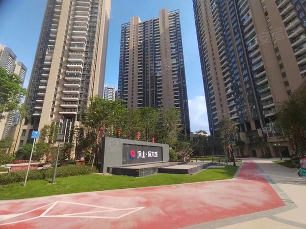 深圳坪山坪山恒大城(二期)双地铁 实验学校 温馨精装3房 拎包入住