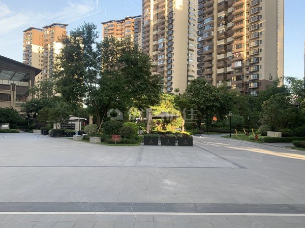 湖畔书院 十四中 四小 万象汇 万象湖拎包入住,良庆租房-南宁58安居客