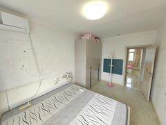 吉林船营人民广场致和南小区，有空调，可短租，押一付一，步梯5楼，有钥匙，随时出租房源真实图片