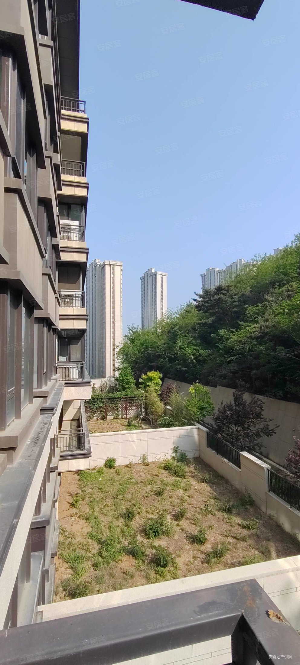 电梯洋房六层顶南北阳台清水三室可做四室开间8米,华润半山悦景二手房