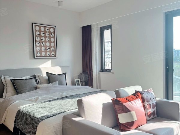 上海杨浦新江湾城新江湾戎德苑十号线江湾城,十八号线,押一付一,精装