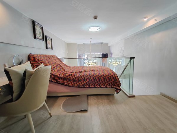 昆明西山前卫营复地云极全新简奢精装 全新家具家电  复式精致小公寓