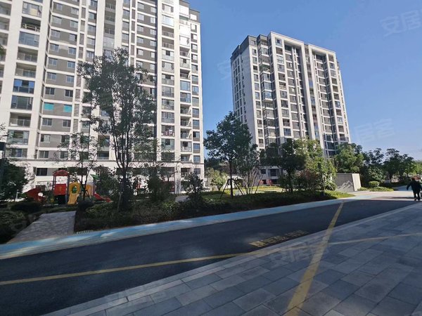 大东海中央府90平精装修三房两厅两卫出租房源真实图片