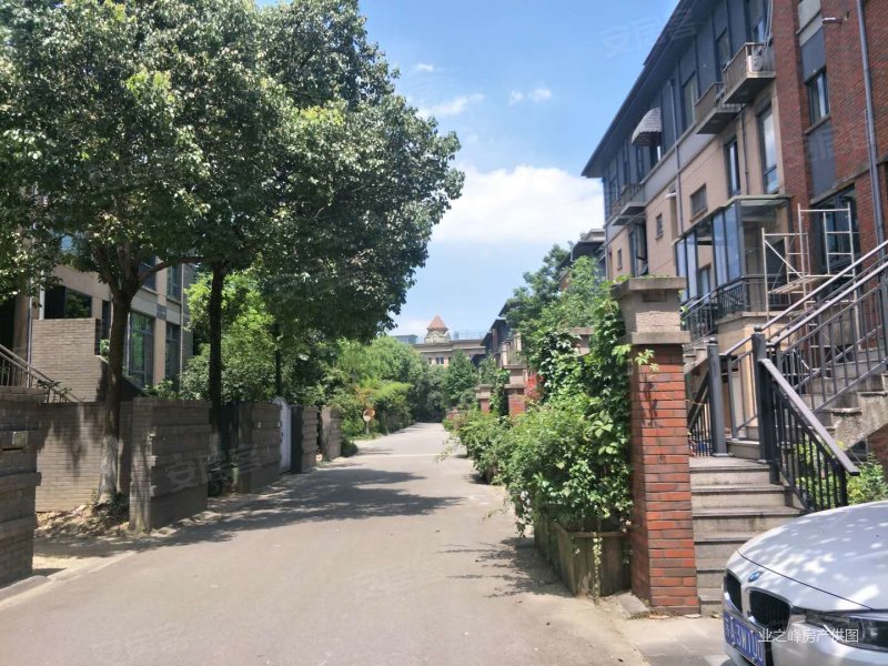 城开汤山公馆(别墅)二手房,180万,3室2厅,3卫,125平米-南京安居客