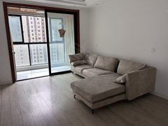 和县乌江金宝乌江商业广场干净整洁，出行方便，拎包入住出租房源真实图片