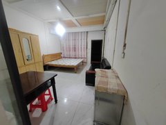 仁寿仁寿大道天府国际车博城房子采光好房子方正停车方便家电家具齐全。出租房源真实图片