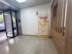 宜昌夷陵城标小溪塔街道 神仙湾  公交站台底商  随时看房出租房源真实图片