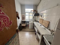 沂源城区银座成和附近两室，家具齐全有空调热水器，月租800可短租出租房源真实图片