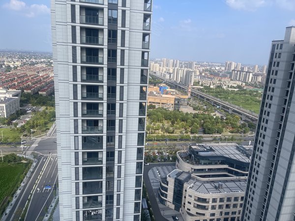 嘉兴海宁长安镇虹运驿府长安轻轨口 虹运译府3房两厅两卫 2600包物业