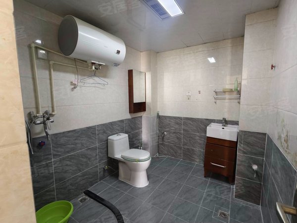 徐州金山桥开发区泰隆商业街蟠桃五村实图实价！蟠桃五期，泰隆商业街仁慈医院恩华宝莲寺附近出租房源真实图片