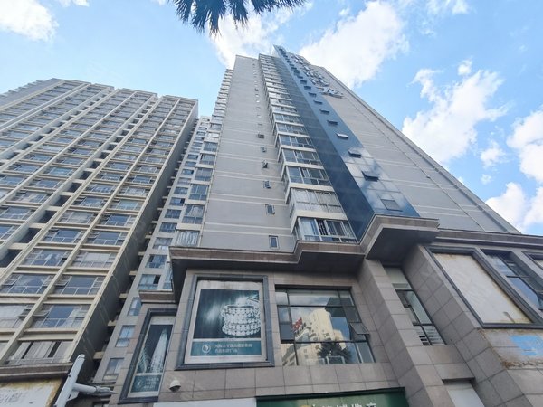 昆明官渡昆明站上海沙龙(1期)昆明站旁  上海沙龙一二期1室1厅 精装修