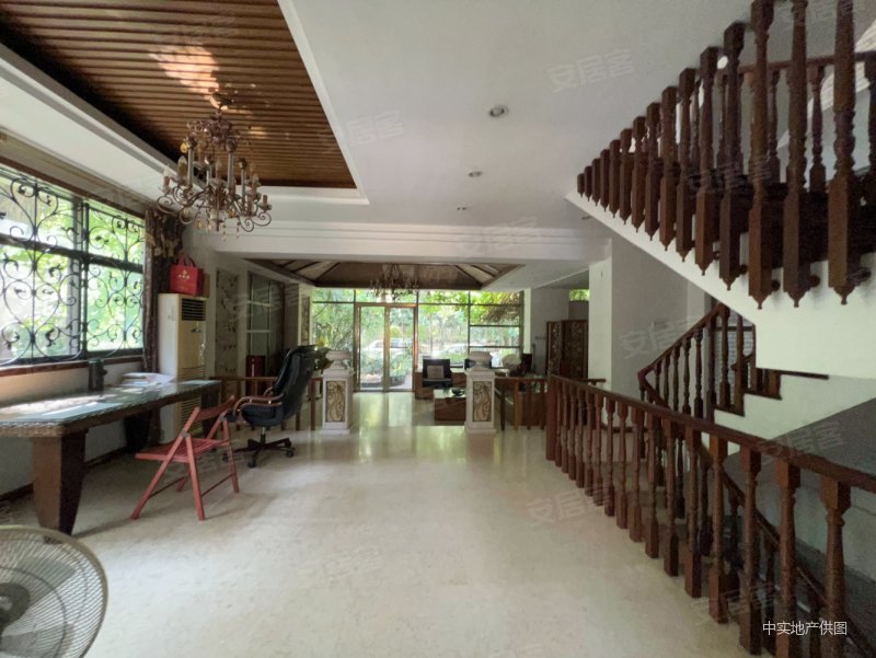 石竹山水园(别墅) 精装好房 满五   商品房 低容积