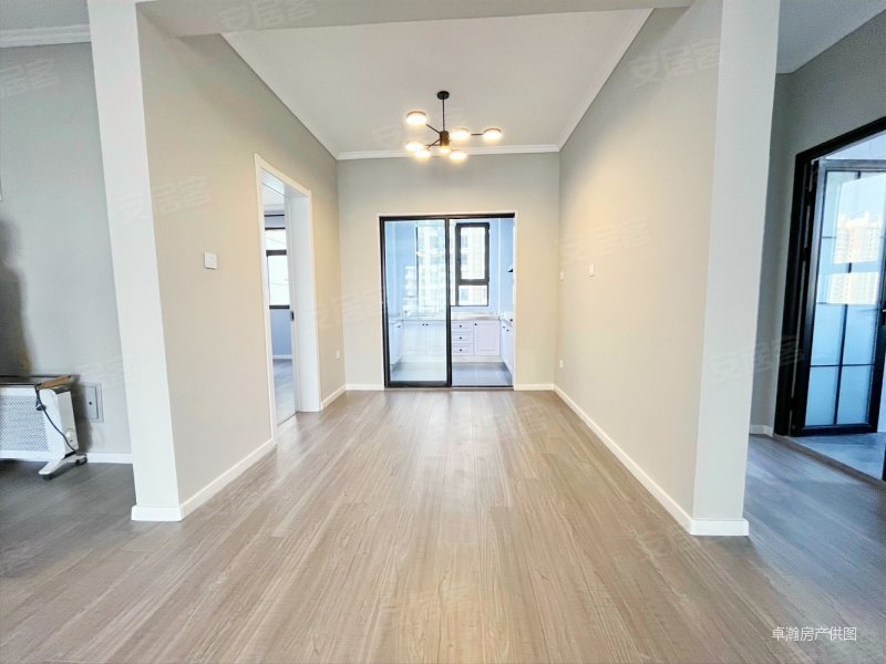 维多利亚中间楼层可以看房,维多利亚翠景园二手房,240万,3室2厅,2卫