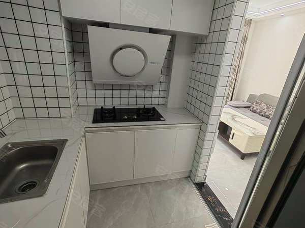 上海嘉定黄渡黄渡春城美好嘉苑押一付一,民用水电,可办居住证,房东急