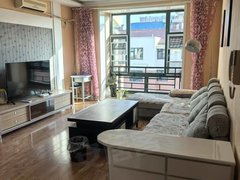 中卫沙坡头旅游购物广场市中心附近的一个五楼，出租，拎包入住家具家电齐全出租房源真实图片