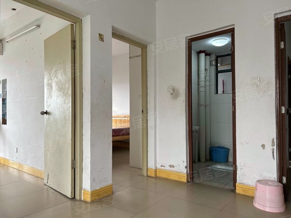 南宁西乡塘北大路惠民安居边阳苑市中心地铁口江边 拧包入住 江景房