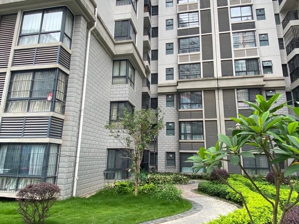 南宁青秀仙葫天池山天池山 2室2厅1卫 电梯房 85平 南北通透出租房源