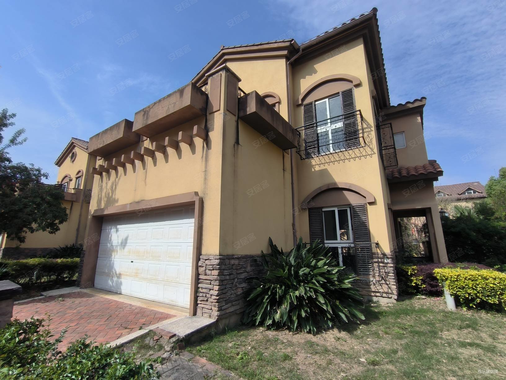 云亩天朗高尔夫别墅