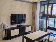 汕头龙湖东海岸御海天禧公寓3楼 2房2 3600元月装修 全出租房源真实图片