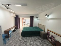 桂林临桂一院两馆临桂吾悦广场精装一房 全屋智能家电一级变频空调 可做饭有宽带出租房源真实图片