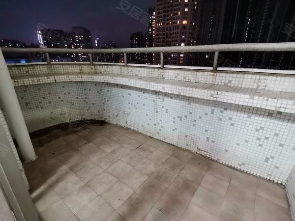 深圳罗湖黄贝岭海丽大厦海丽大厦 2室1厅1卫 75平 南北通透 电梯房