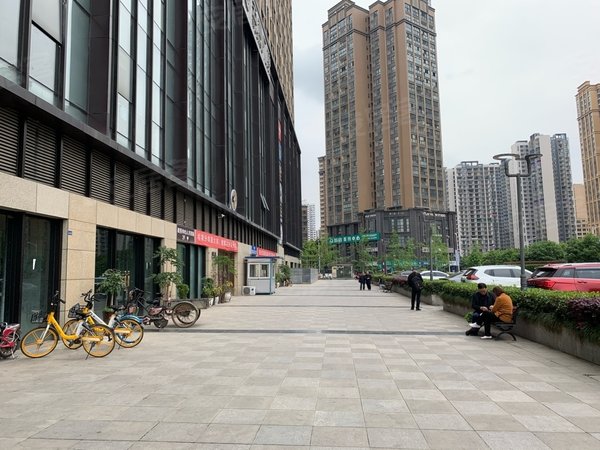 德阳旌阳城南银鑫五洲广场旌阳银鑫五洲广场1室1厅1卫1厨1阳台出租