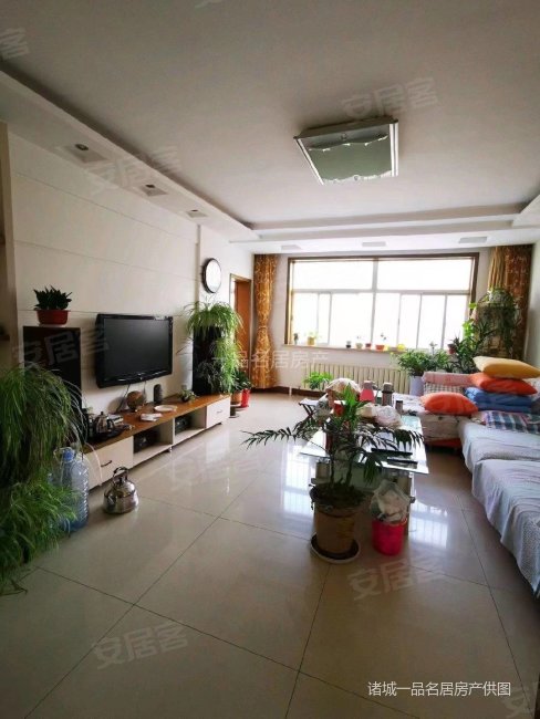 精装带车库 商超市场近交通便利房主急售五十万出点头就卖,龙都花园