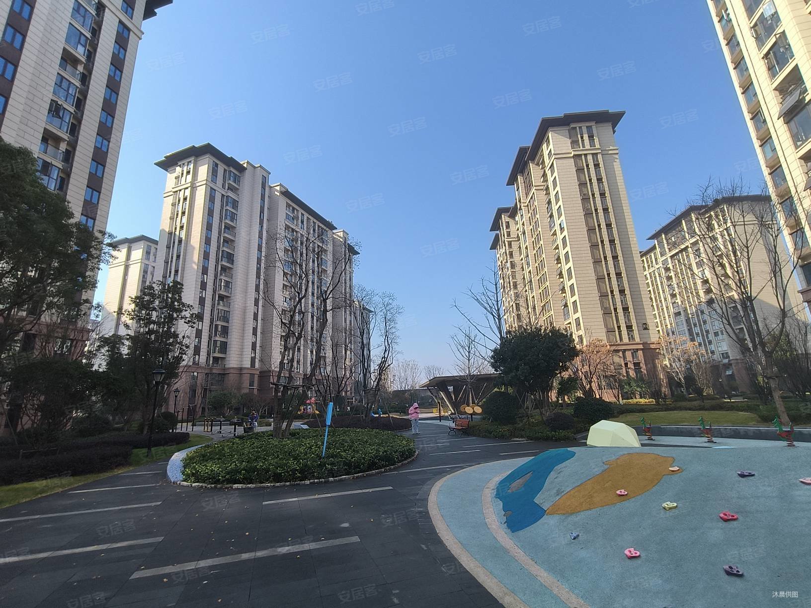 大华公园华府一线湖景房高楼层南北双阳台正边户有钥匙随时看房