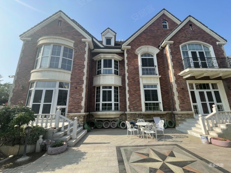 独栋别墅1000多平米大院子,套内面积1000平,豪华装修