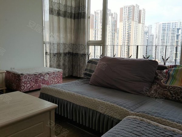 昆明五华黄土坡硅谷公寓电梯房假日城市西城时代旁精装修3房2卫家具