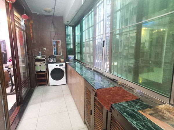 广州番禺洛溪如意花园步梯三房 近地铁 交通方便 保养新净 采光好出租