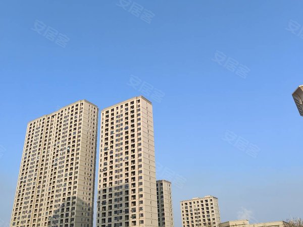 杭州桐庐桐庐城区君豪御园桐庐东站旁,物美超市家门口,出租精装全配