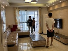 柳州柳南柳南柳南万达旁 银海北区 精装三房 家具家电齐全 停车方便出租房源真实图片