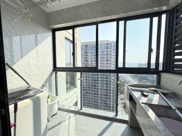 金华金东多湖金都美苑金东区万达广场旁小区三居室出租民用水电停车免费出租房源真实图片