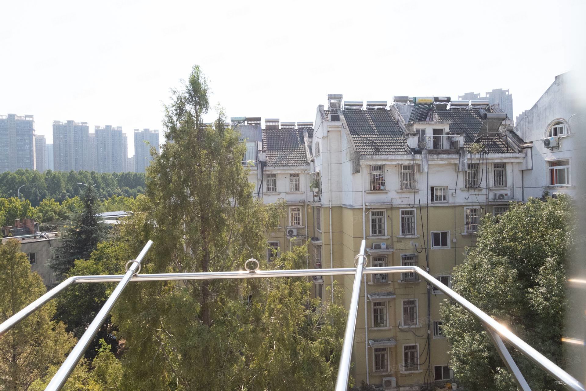 兴园小区3室2厅1卫102㎡南北115万