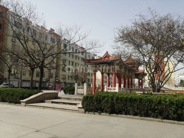 青岛莱西水集银泰名都花园上海路上 市场附近很方便 可季租半年租 有