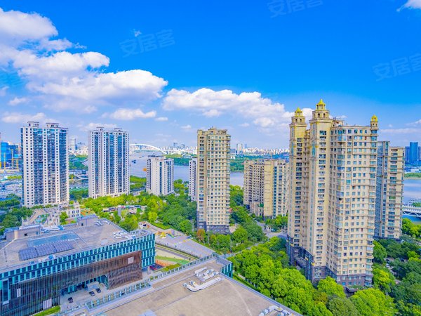 上海徐汇徐汇滨江尚海湾豪庭(一期)价格可大谈!进门直面黄浦江!