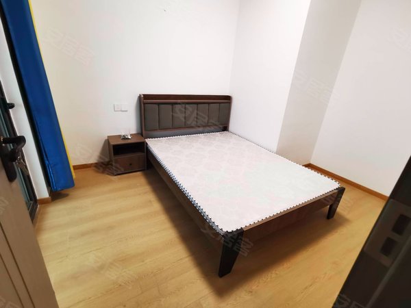 宁波北仑霞浦悦虹华庭悦虹华庭 3室2厅2卫 精装修 电梯房 108平 包