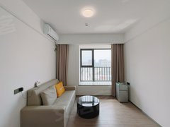 济南历城全福商住两用 一室一厅 落地阳台 配备高速宽带 朝阳采光好出租房源真实图片