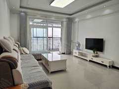 鄢陵鄢陵城区城区中心水岸映象电梯3房室内干净，物品齐全年租1.3万出租房源真实图片