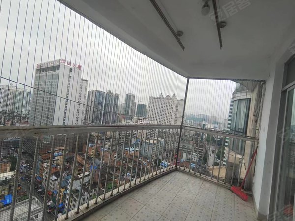 【多图】盛世联邦广场,朝阳租房,瑞康医院,精装三房,家具家电齐全