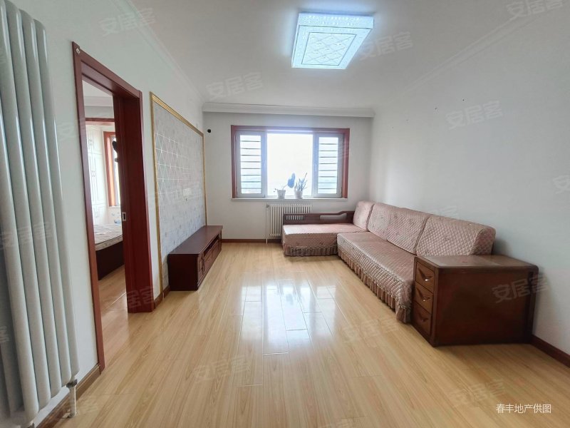 欣家园 封闭小区 框架电梯 2梯4户 精装 拎包即住