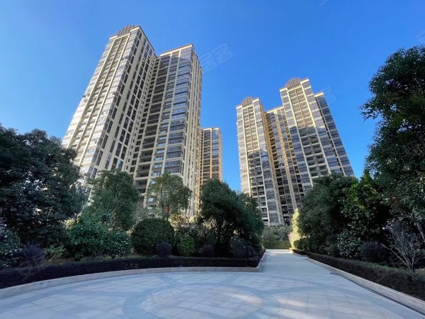 深圳龙华深圳北站金亨利瑜璟苑龙华红山,金亨利二期,使用率在130平米