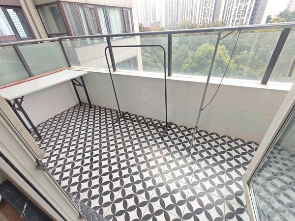 成都高新区大源北辰朗诗南门绿郡