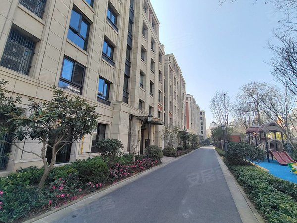 上海长宁镇宁路愚源名邸愚园名邸,5房2厅3卫,精装修,中央空调地暖