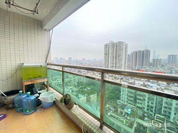 坚真花园3室1厅1卫106.74㎡北558万