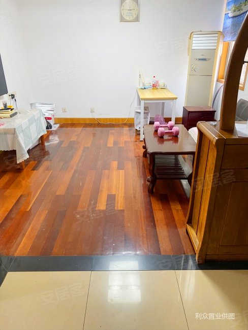 南京房产网>南京二手房>栖霞二手房>晓庄二手房>幕府山庄>488_650竖版