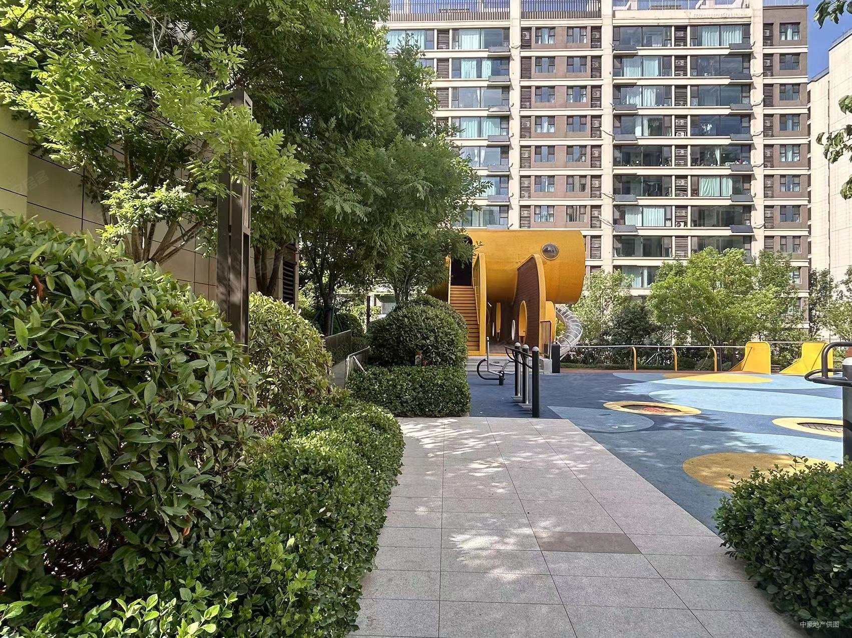 中海九樾府 有电梯 商品房 中间楼层采光好 装修好 板楼